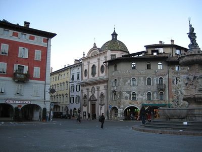 Piazza Duomo, Trento